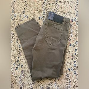 Roark straight fit jeans in army